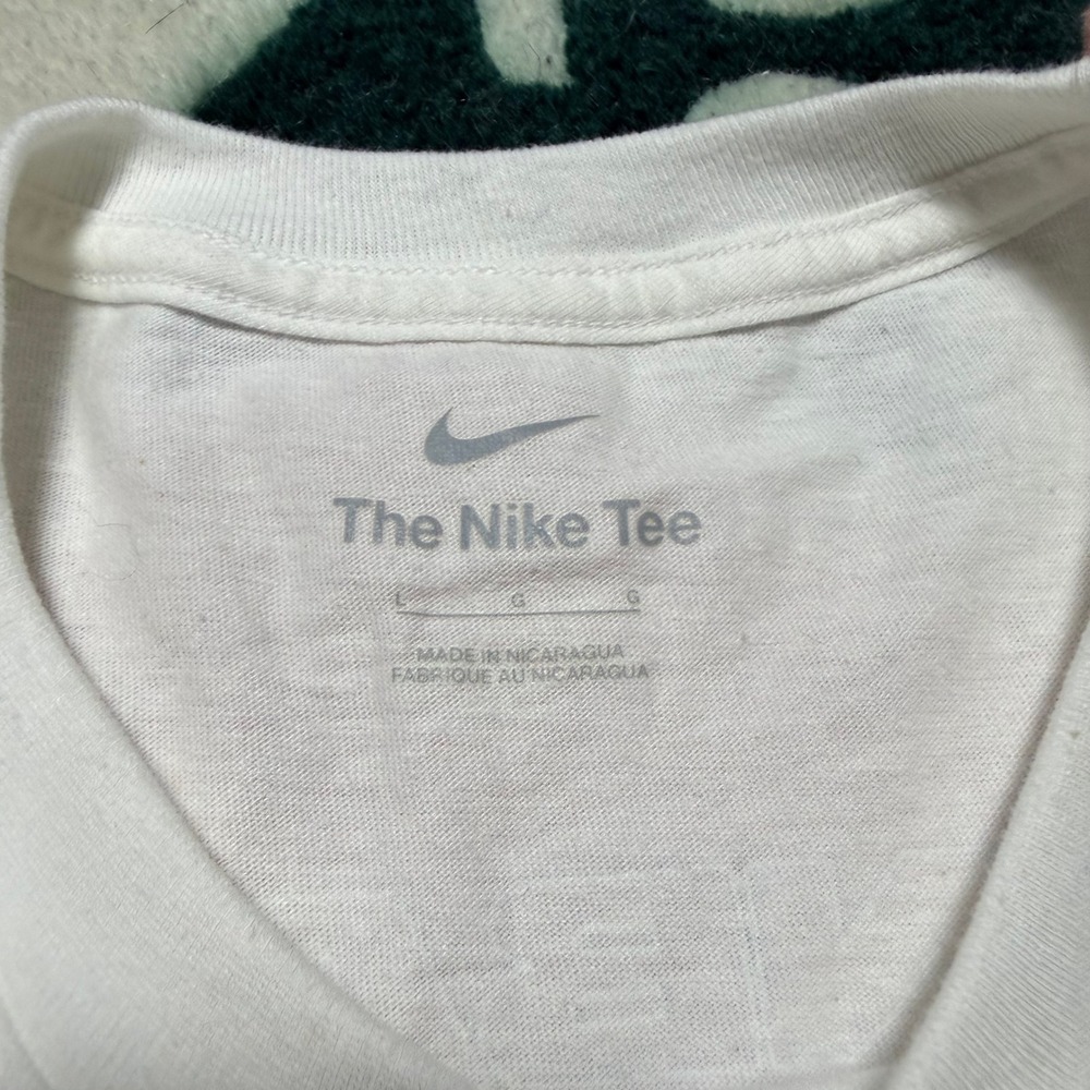 Nike Golden State Warriors 2022 NBA Champions Roster T-Shirt White Large - Picture 6 of 6